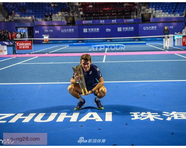 亚历克斯·德米纳尔三振出局，爆冷止步首轮